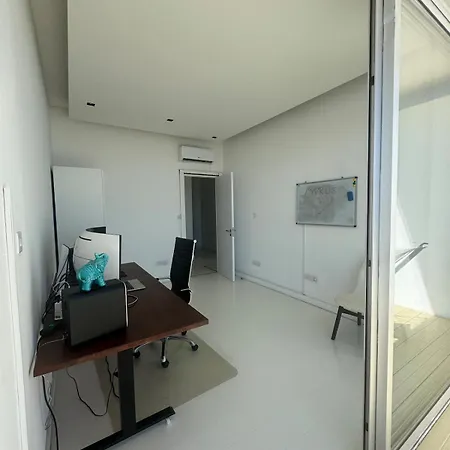 Stunning Penthouse With Sea And View 公寓 拉纳卡
