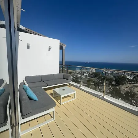 公寓 Stunning Penthouse With Sea And View