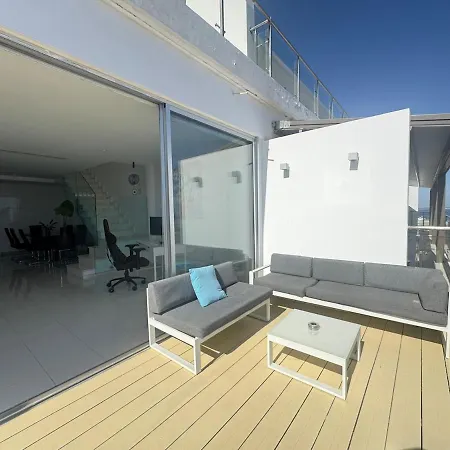 公寓 Stunning Penthouse With Sea And View