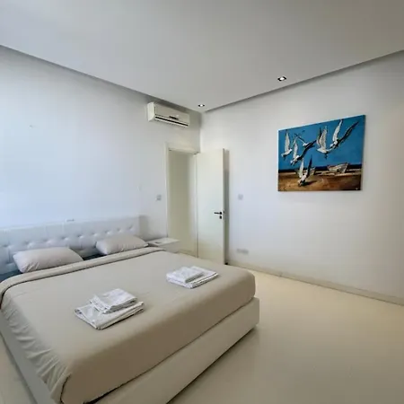 Stunning Penthouse With Sea And View Lárnaka