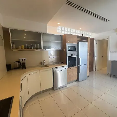 Stunning Penthouse With Sea And View Apartman