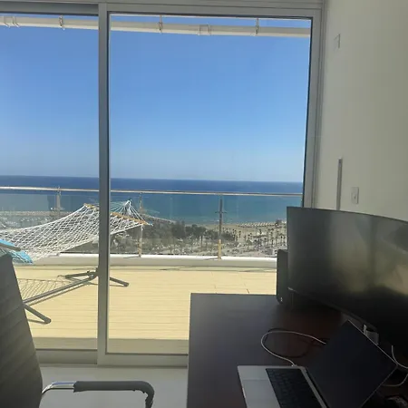 Stunning Penthouse With Sea And View