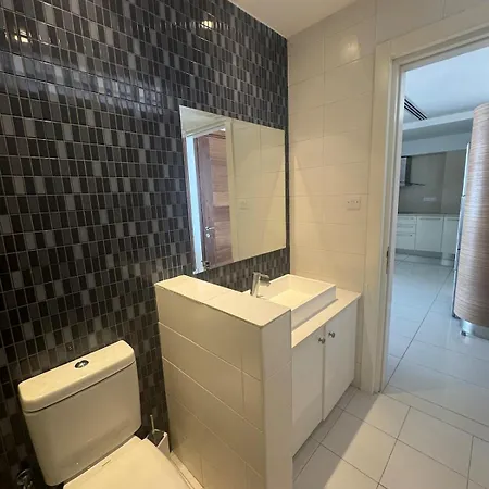 Stunning Penthouse With Sea And View Appartamento Larnaca