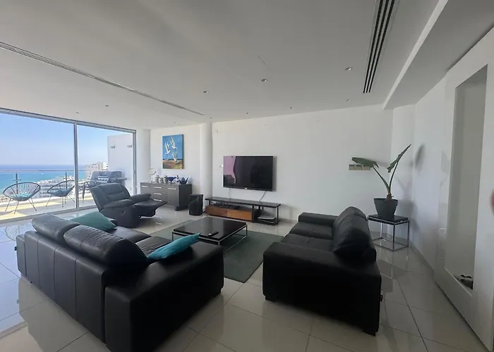 Apartment Stunning Penthouse With Sea And View