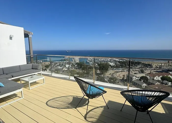 Διαμέρισμα Stunning Penthouse With Sea And View