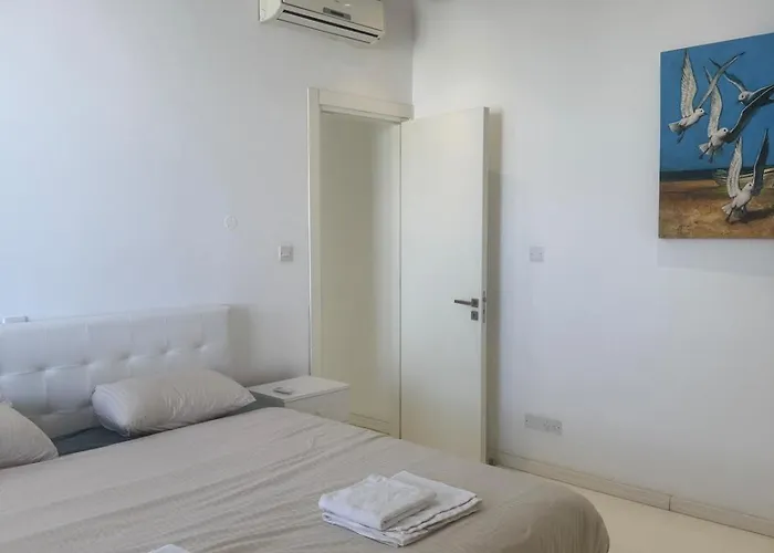 Stunning Penthouse With Sea And View Διαμέρισμα