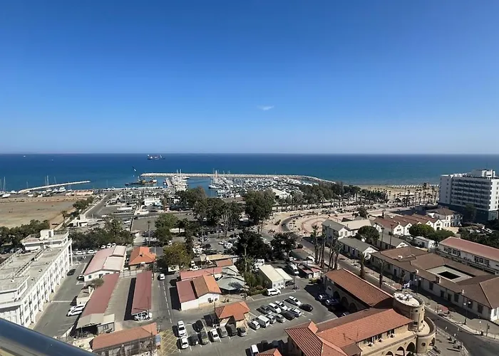 Stunning Penthouse With Sea And View
