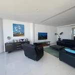 アパート Stunning Penthouse With Sea And View *