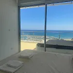アパート Stunning Penthouse With Sea And View