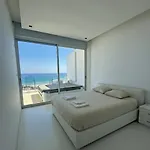 Stunning Penthouse With Sea And View ラルナカ