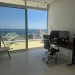 アパート Stunning Penthouse With Sea And View