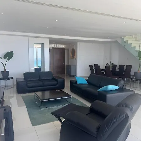 Stunning Penthouse With Sea And View Apartamento Lárnaca